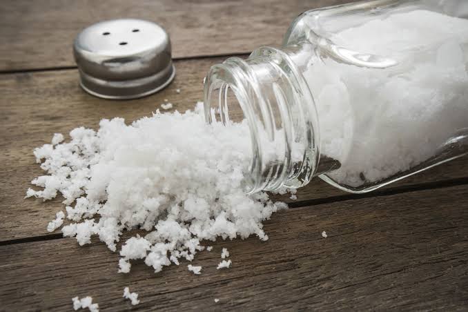 Sel fin, gros sel, sel nitrité : lequel choisir ?